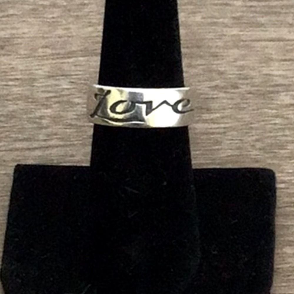 James Avery Love & hearts ring